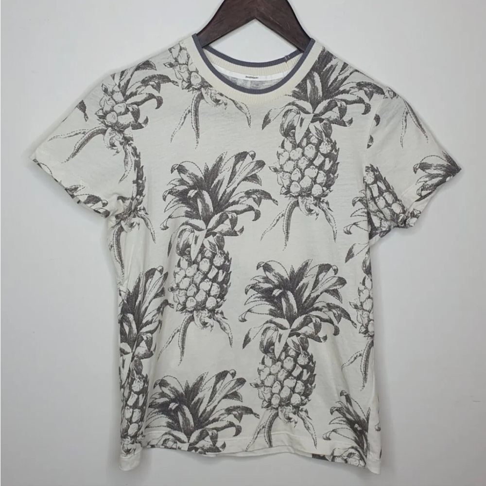 ZIMMERMANN WAYFARER SET, SHORTS AND TSHIRT, PINEAPPLE PRINT SIZE 0 - Picture 4 of 7